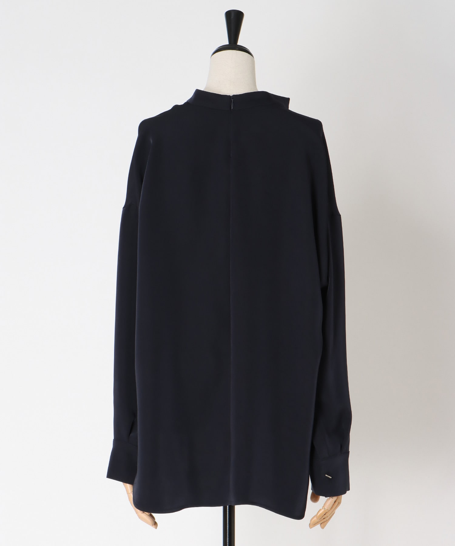 deep Uneck shirt