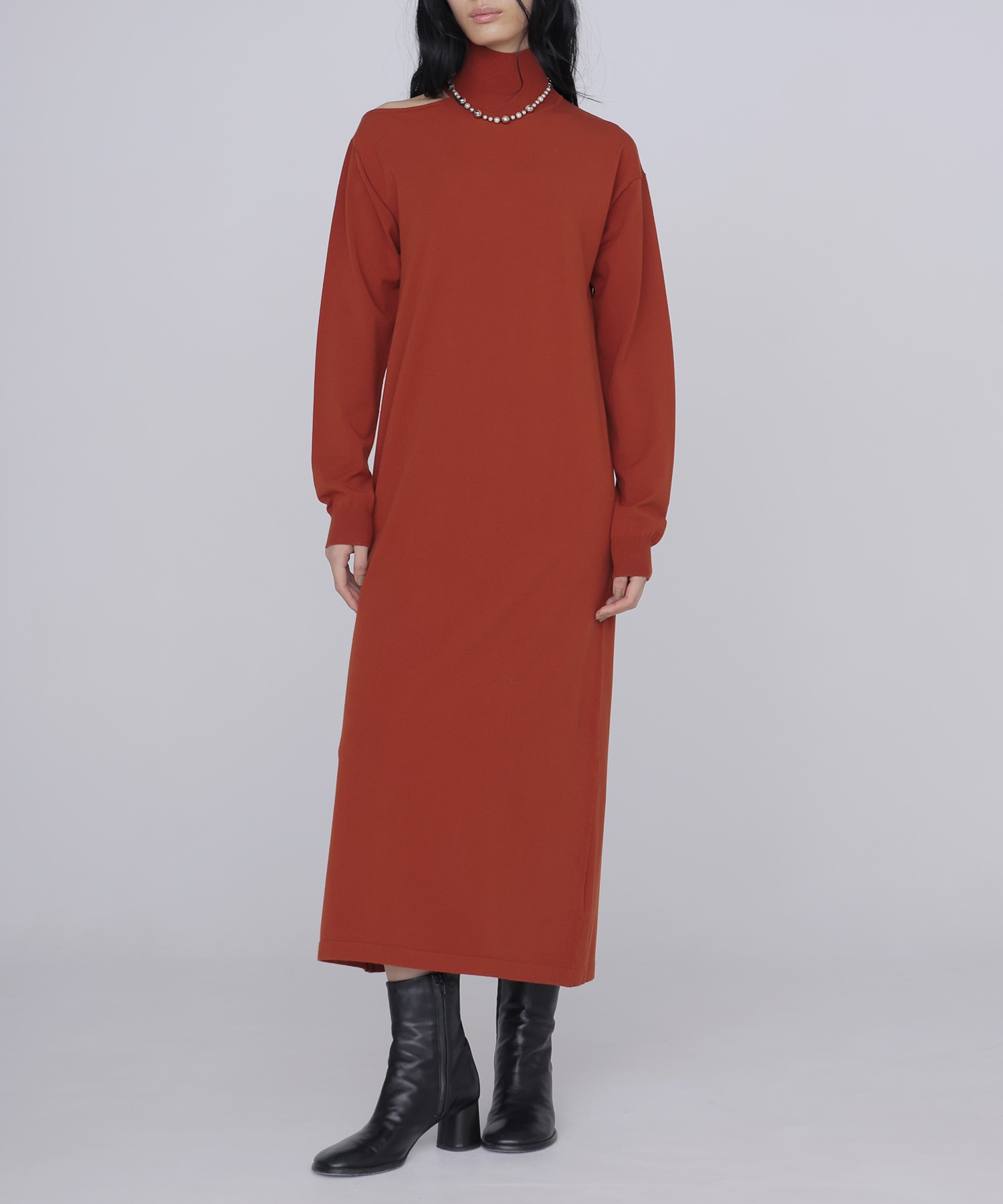 shoulder slit knit dress
