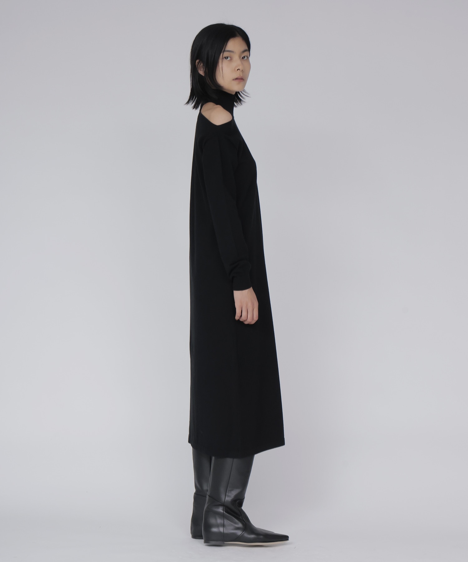 shoulder slit knit dress