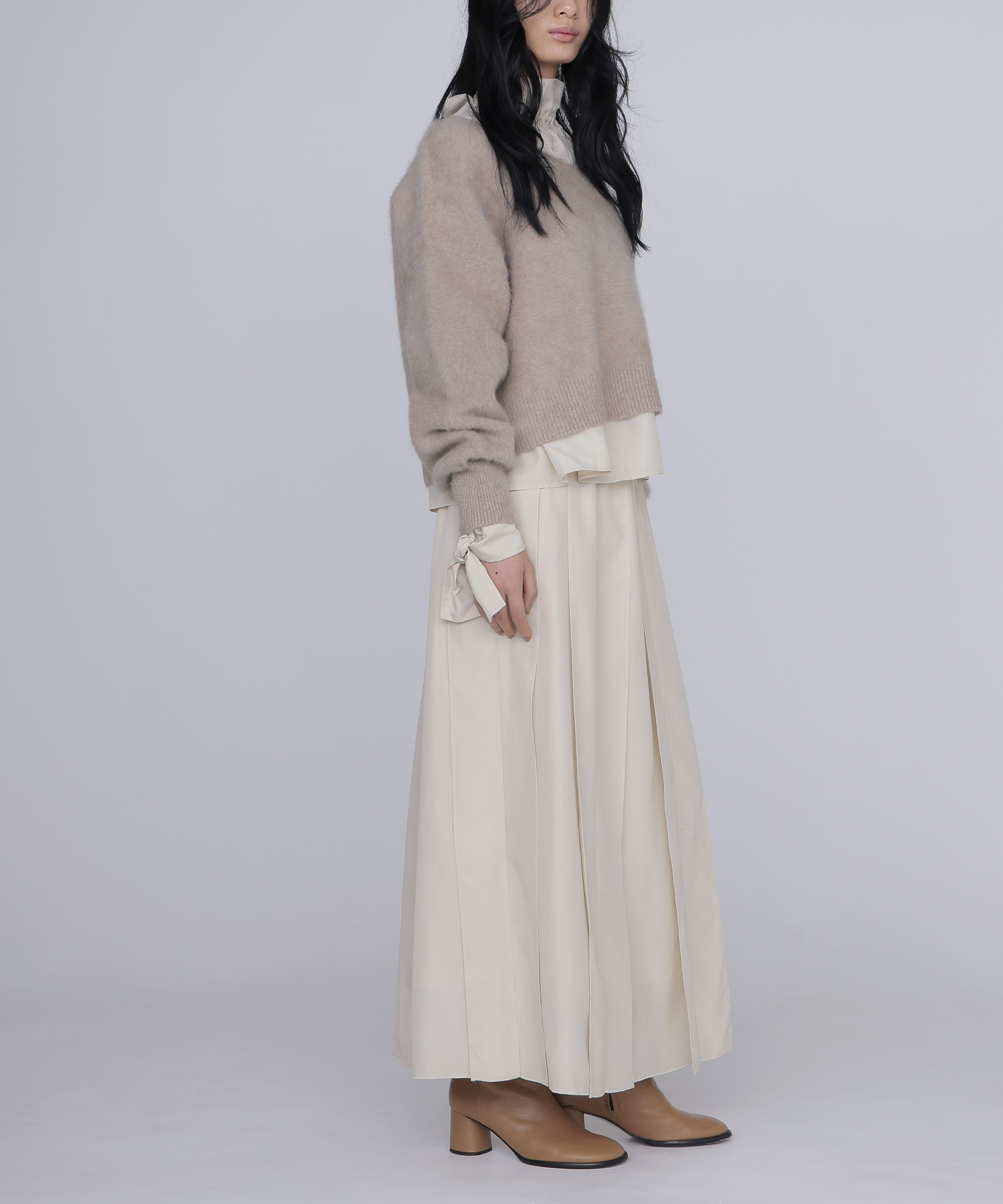 fox/ca shallow Vneck knit