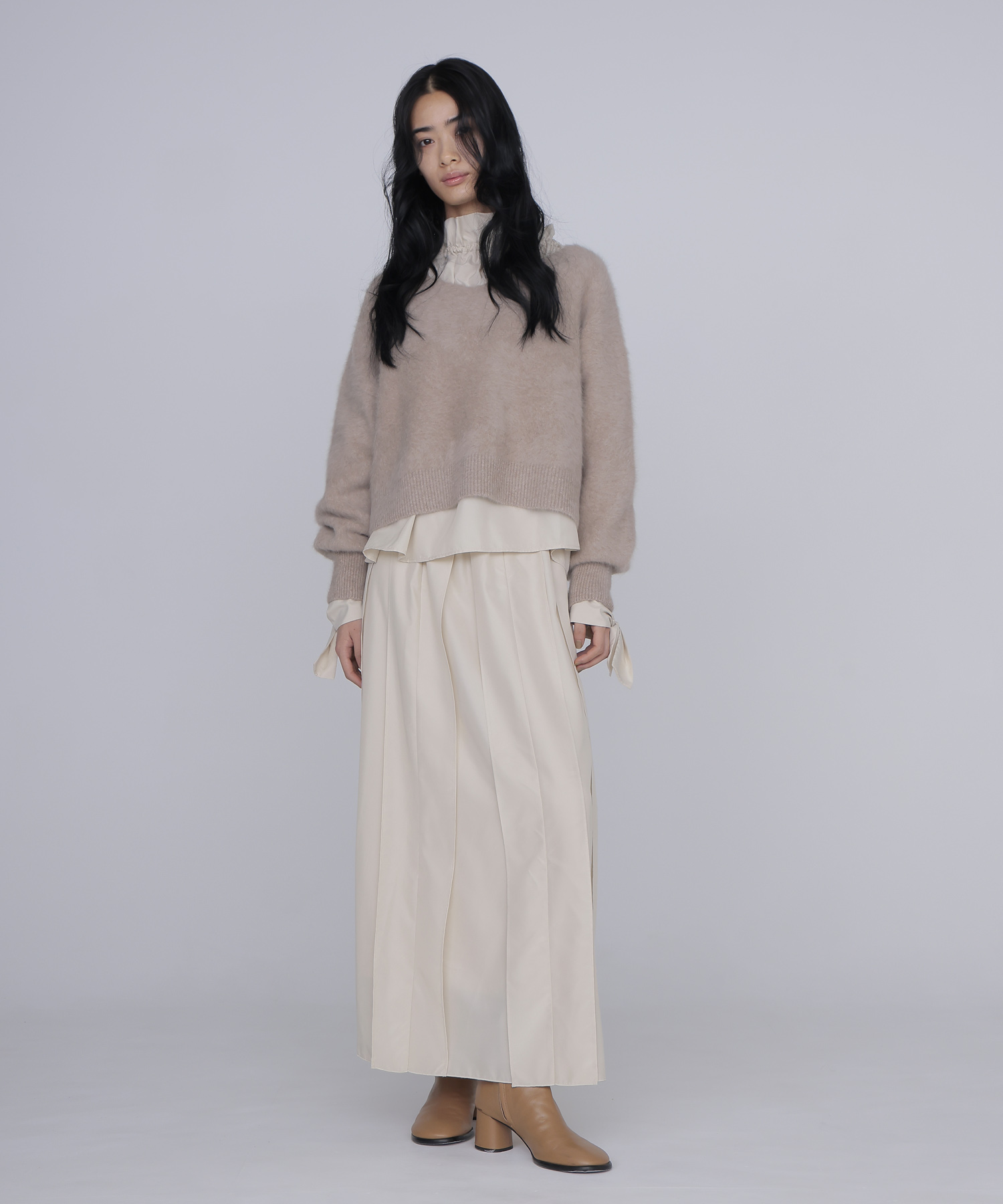 fox/ca shallow Vneck knit
