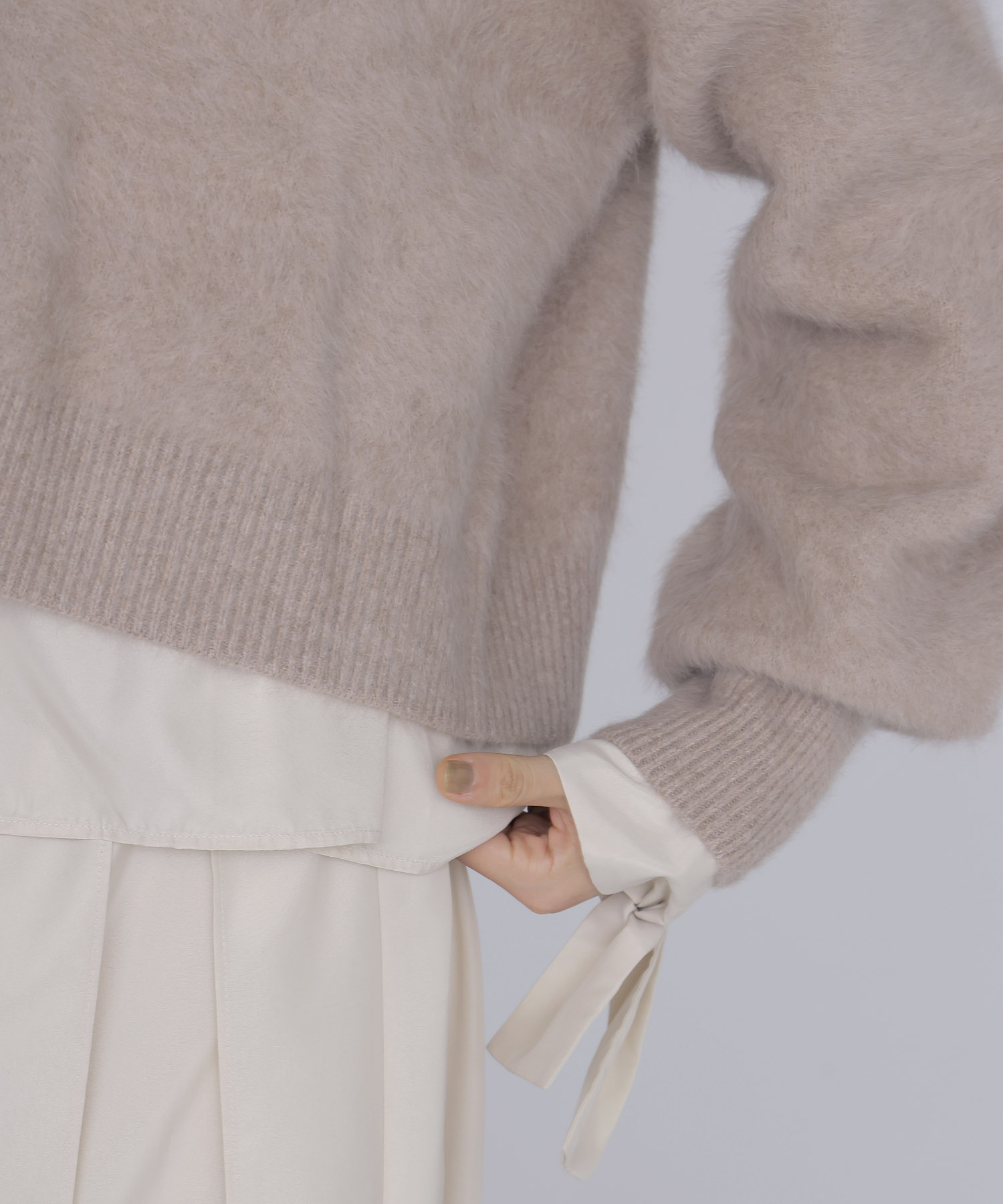 fox/ca shallow Vneck knit