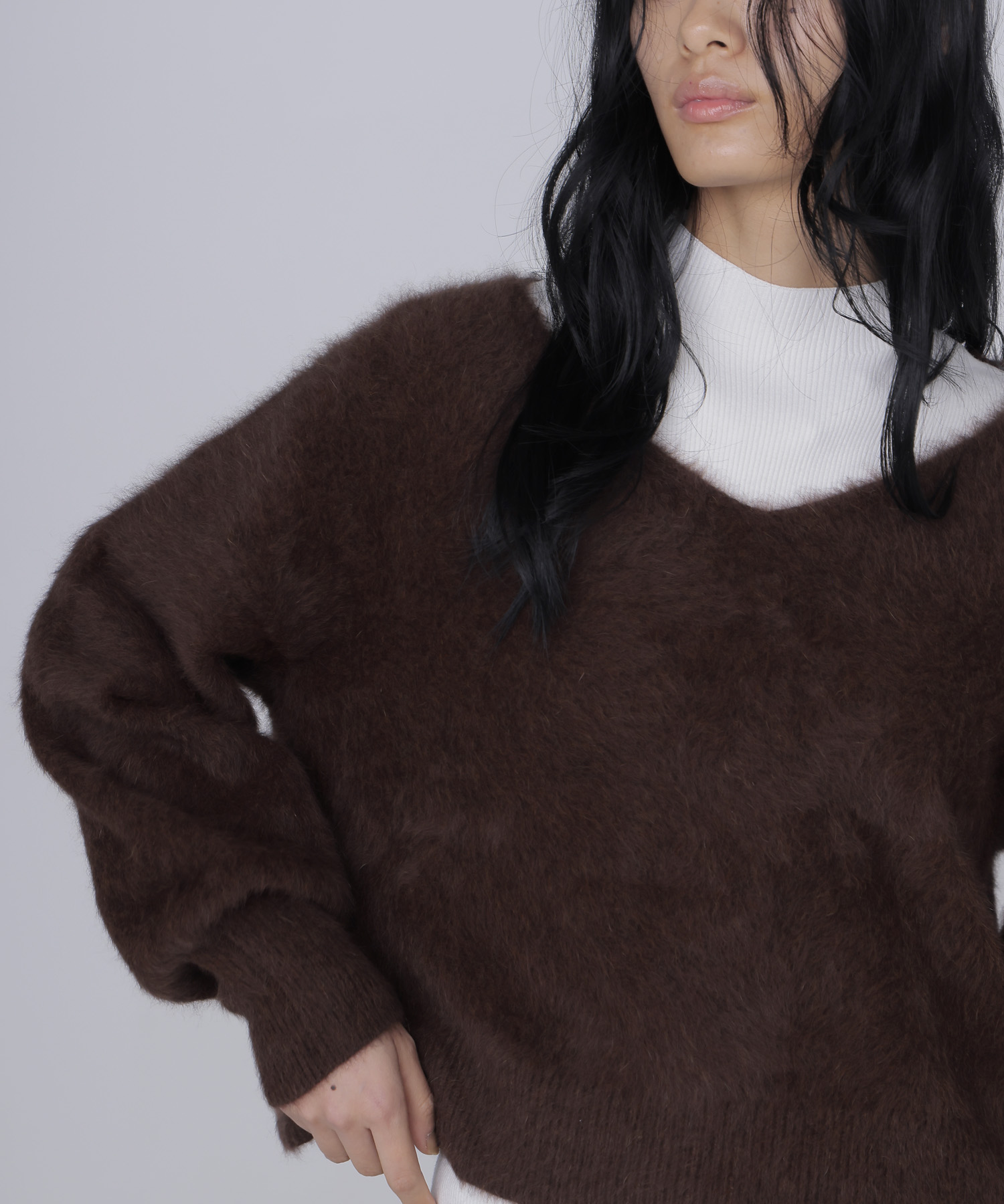 fox/ca shallow Vneck knit