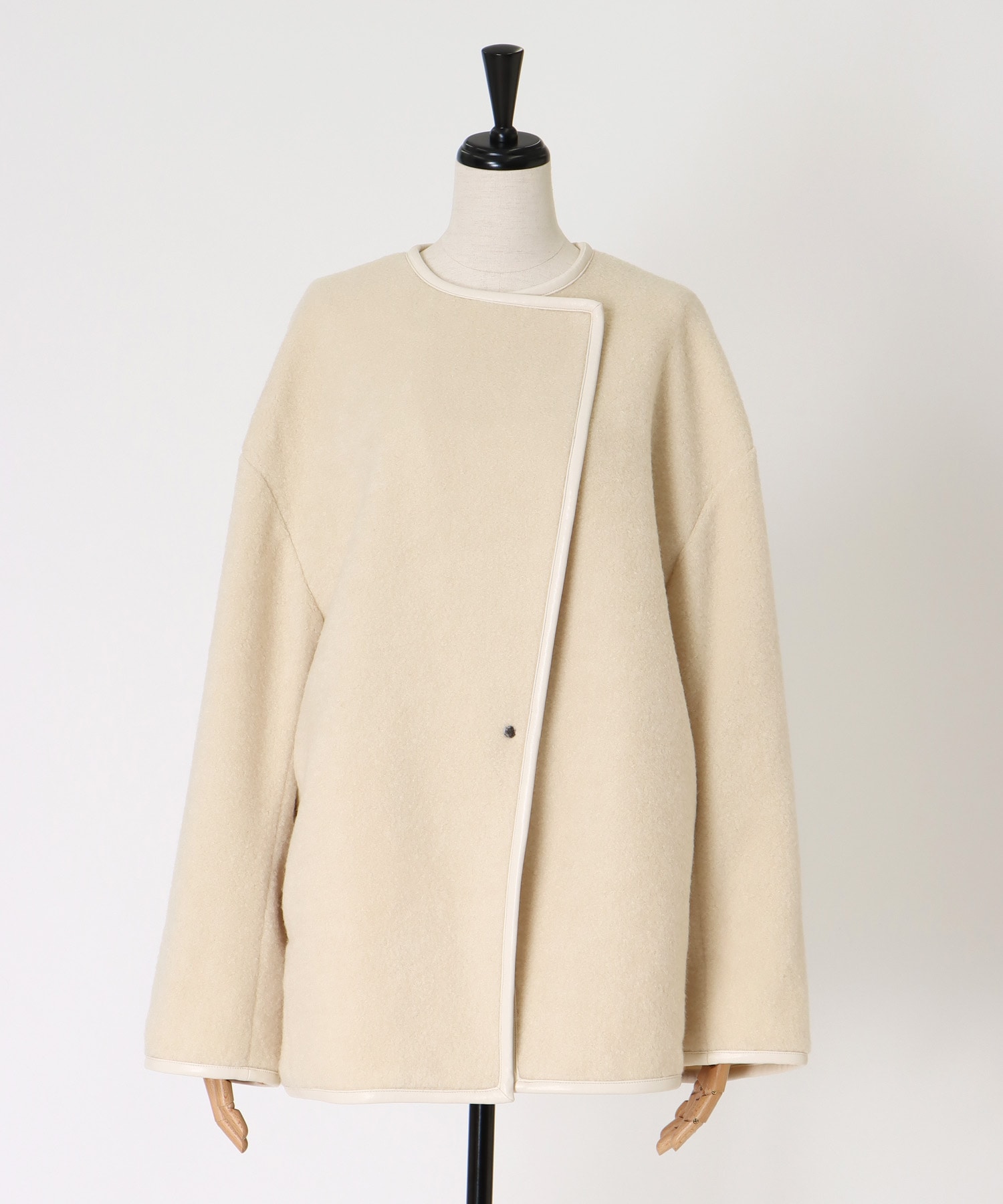 piping boa coat