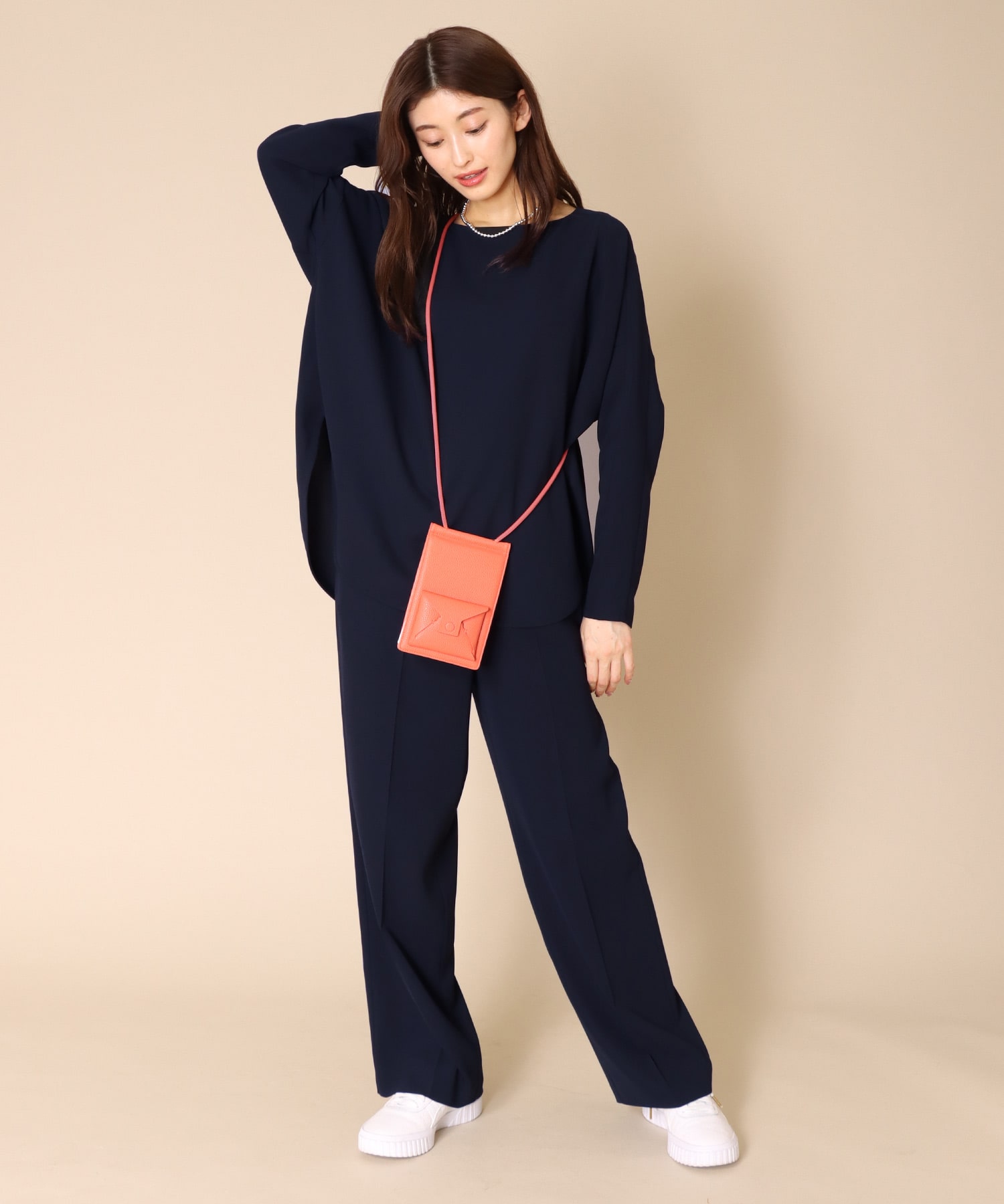 ブラウス×セミワイドパンツセットアップ | AND ON JIONE STORE