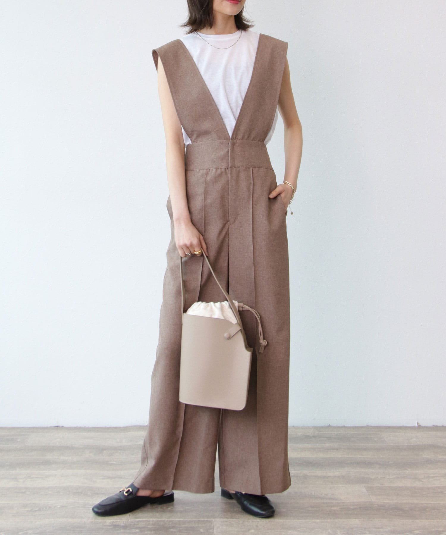 サイズ調節可能】バックリボンサロペット | AND ON JIONE STORE 