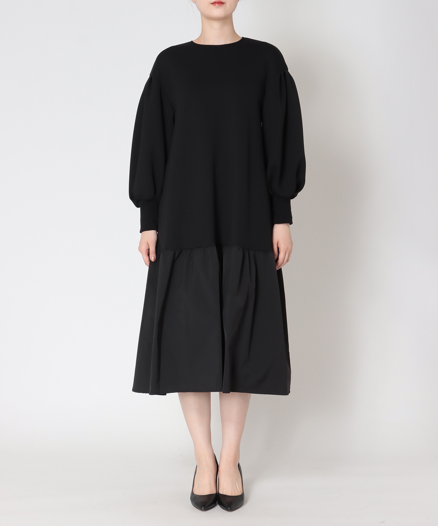 ダンボール切替ボリュームワンピース | AND ON JIONE STORE