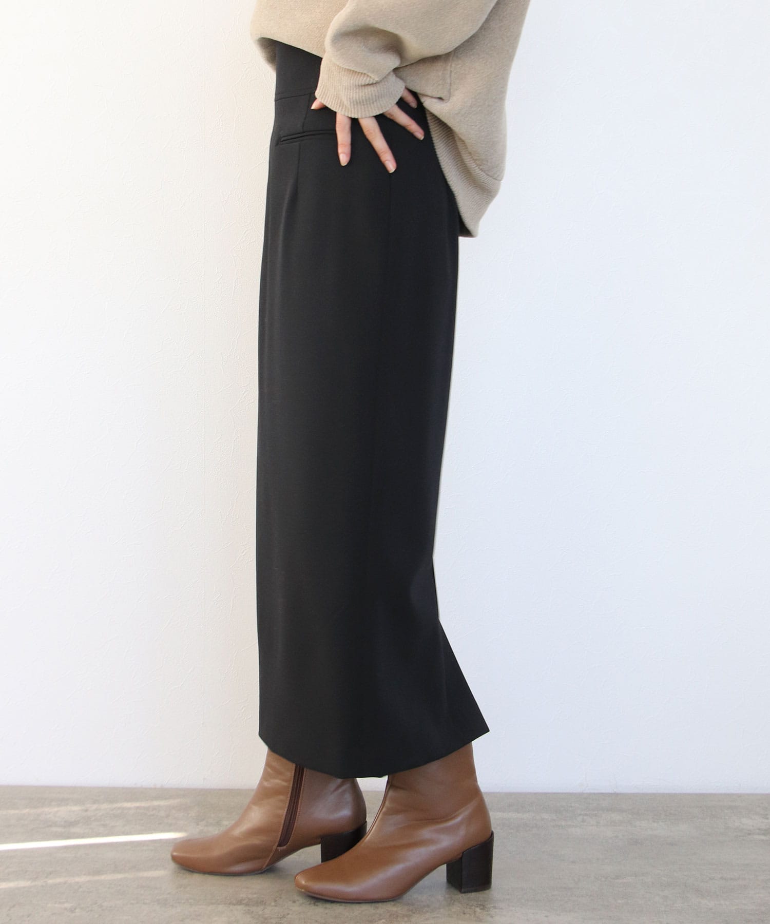 裏起毛ハイウエストタイトスカート | AND ON JIONE STORE