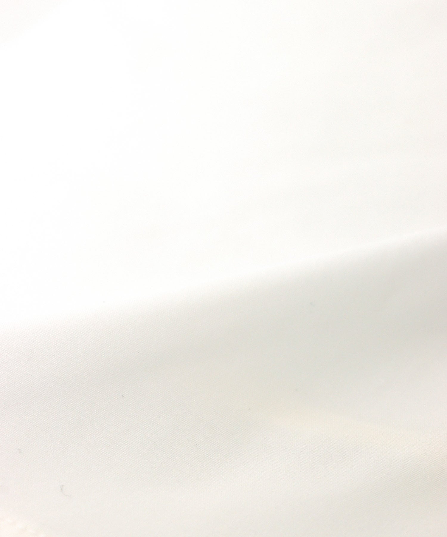 タイプライタータックブラウス