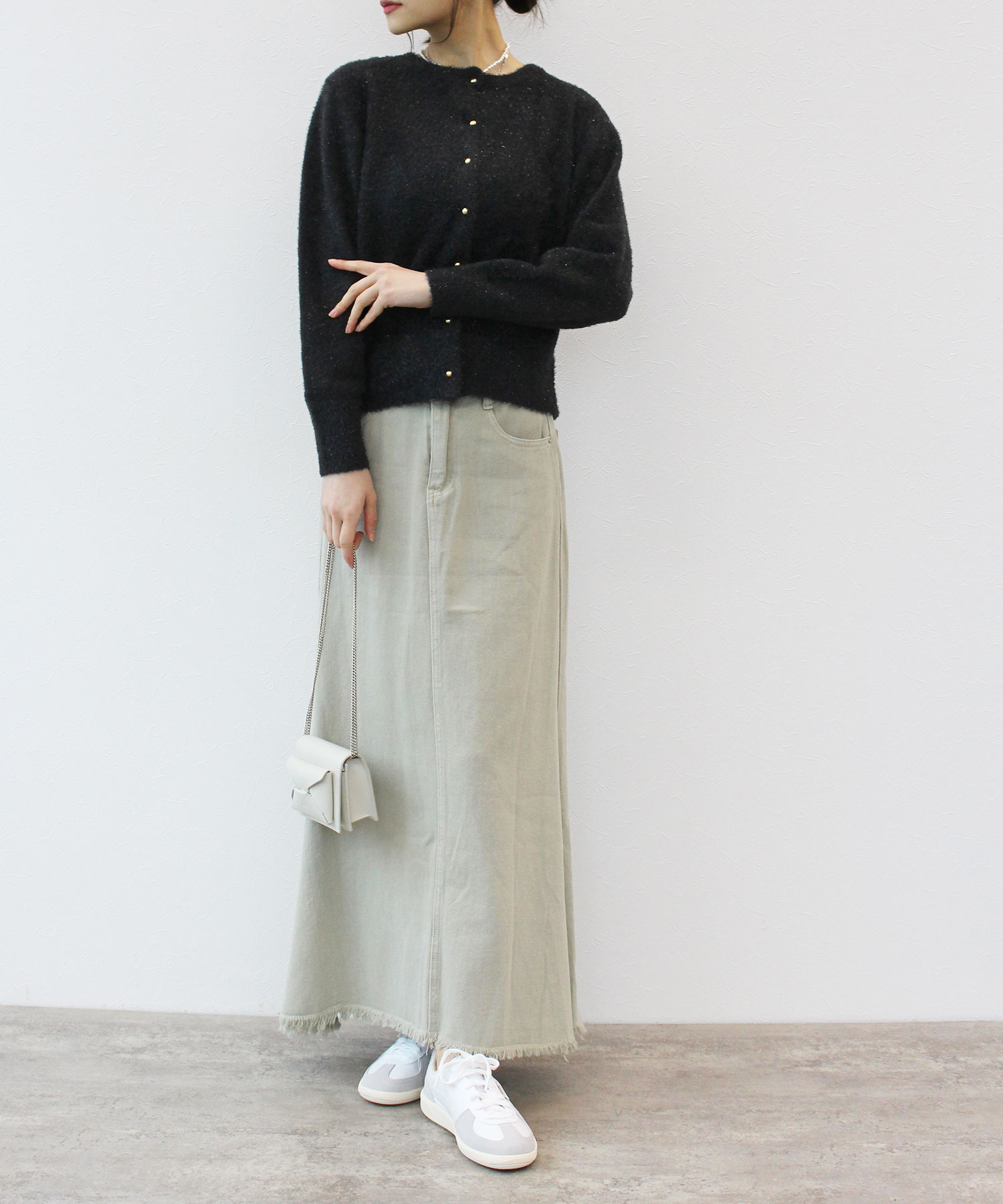 ラメフェザーニットカーディガン | AND ON JIONE STORE