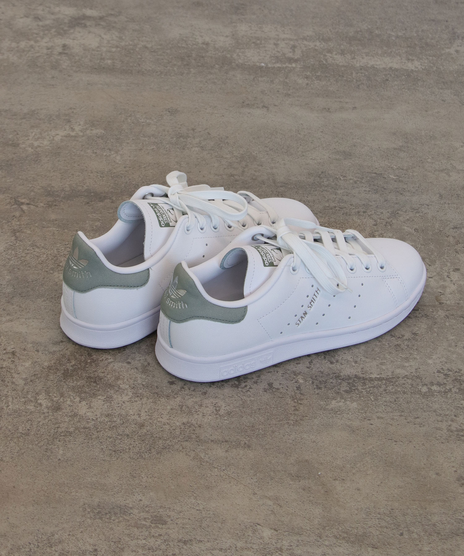 adidas STAN SMITH W