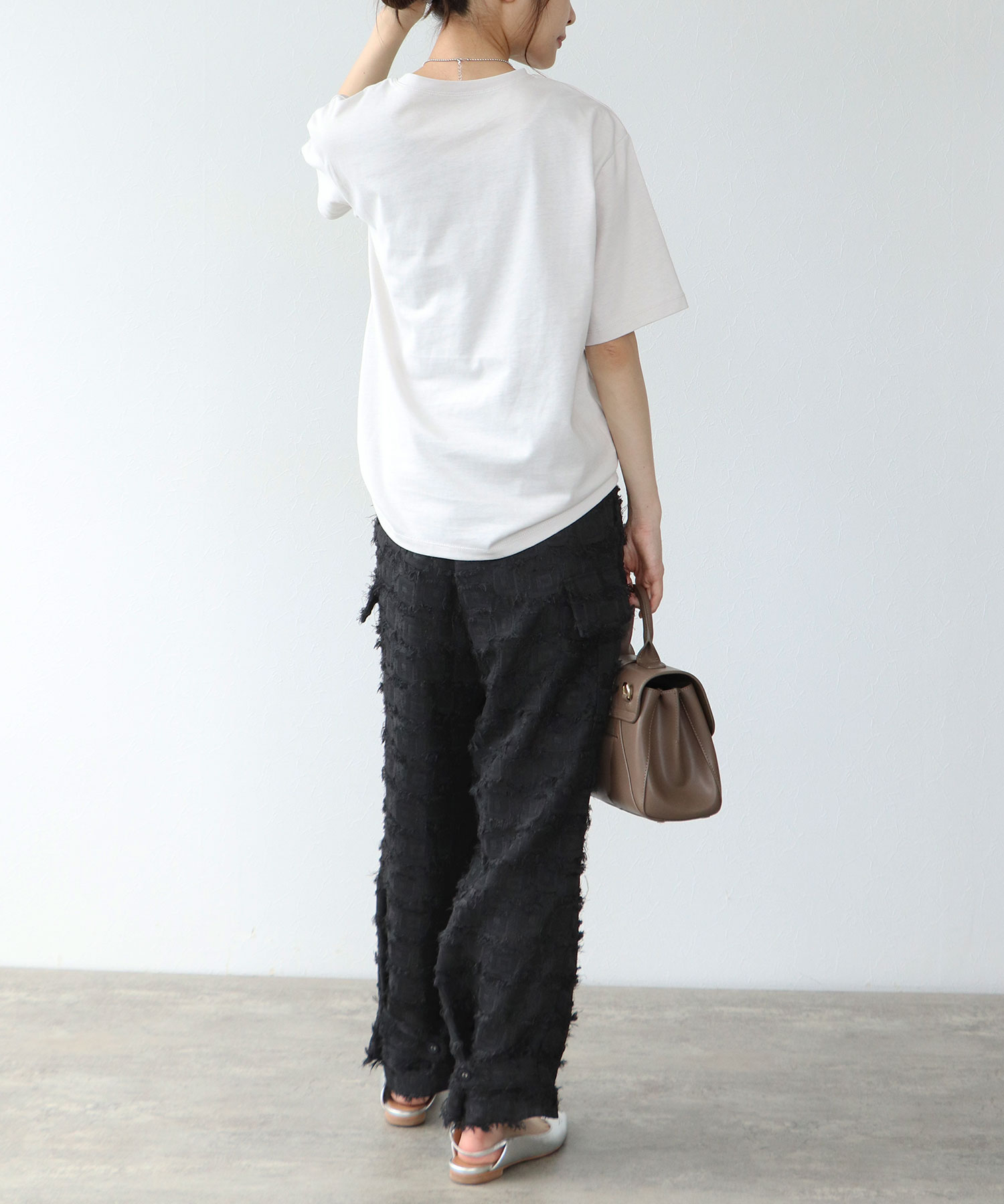 【汗染み防止加工】エンボスロゴTシャツ