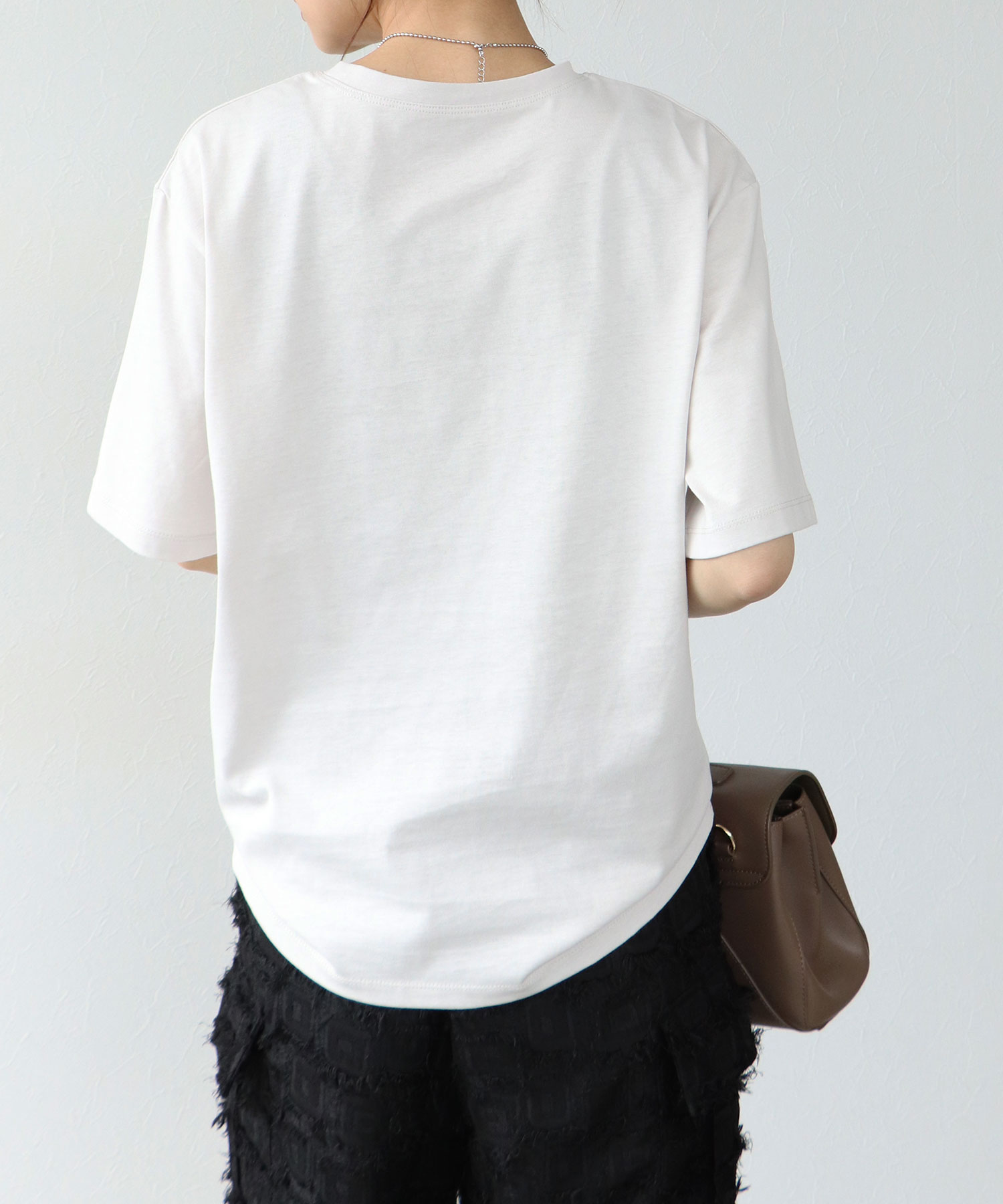 【汗染み防止加工】エンボスロゴTシャツ