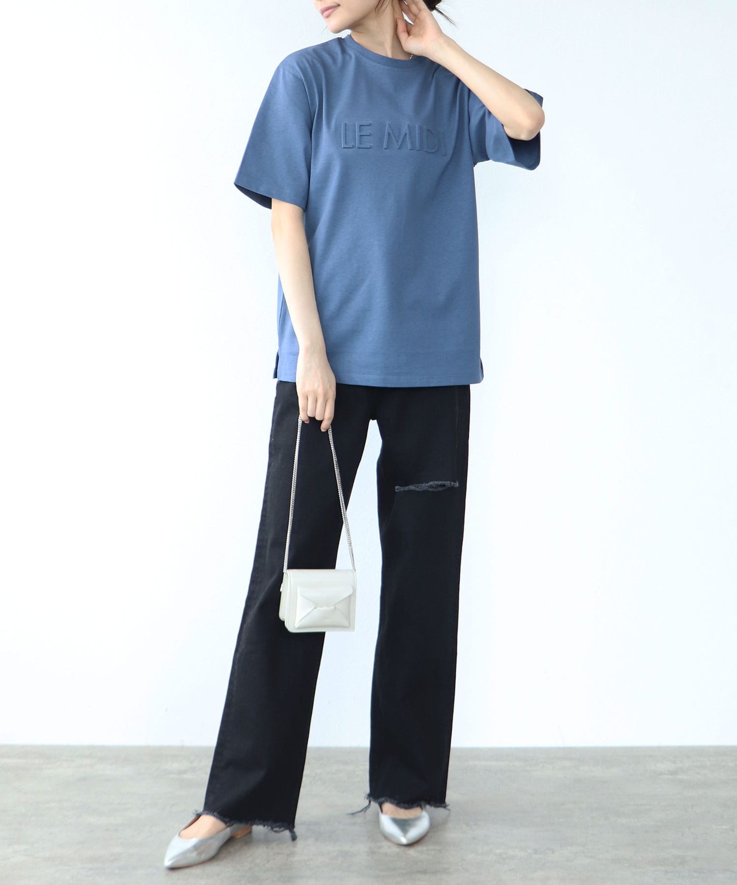 【汗染み防止加工】エンボスロゴTシャツ