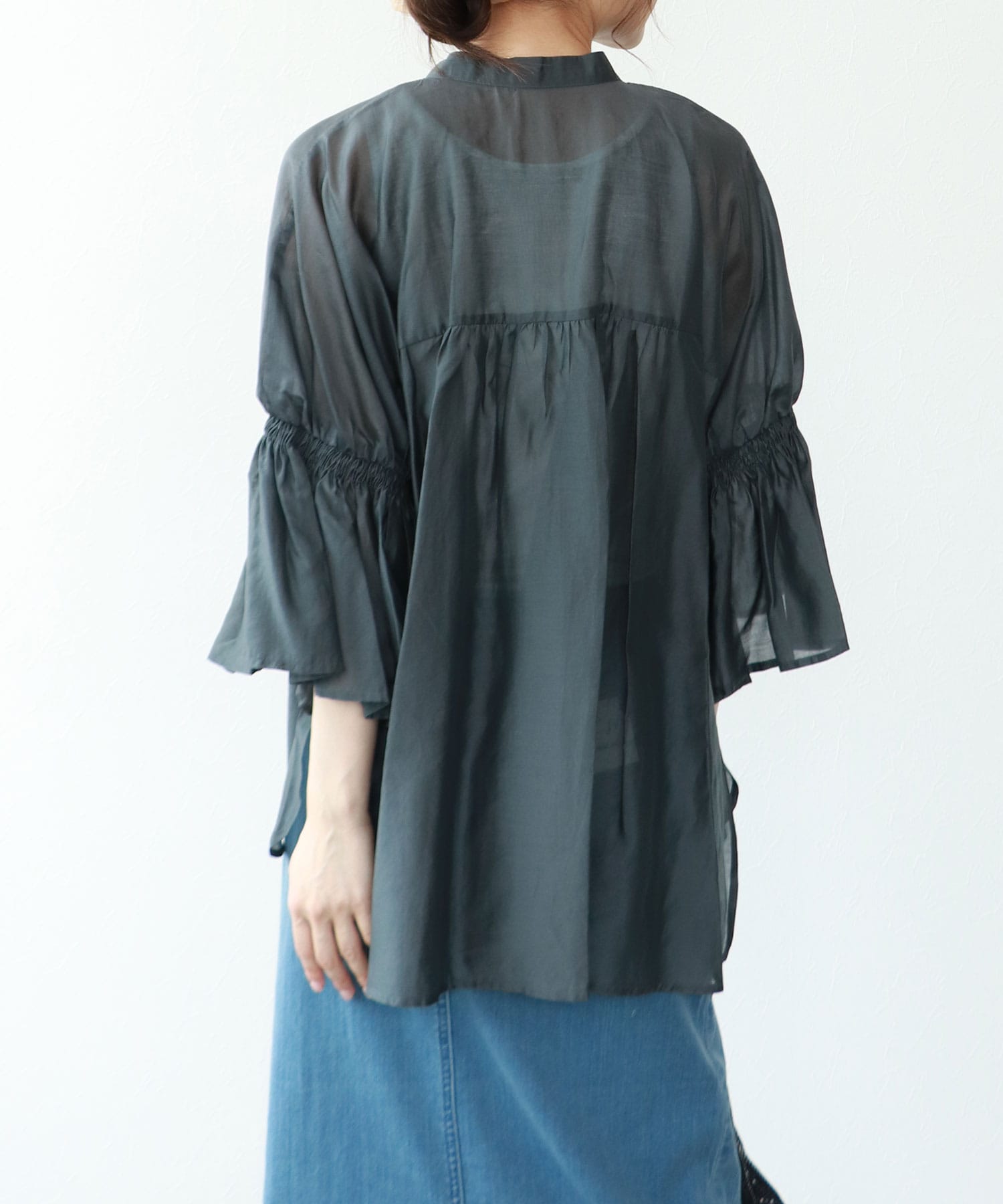 フレアスリーブシアーシャツブラウス | AND ON JIONE STORE フレアスリーブシアーシャツブラウス | AND ON JIONE STORE