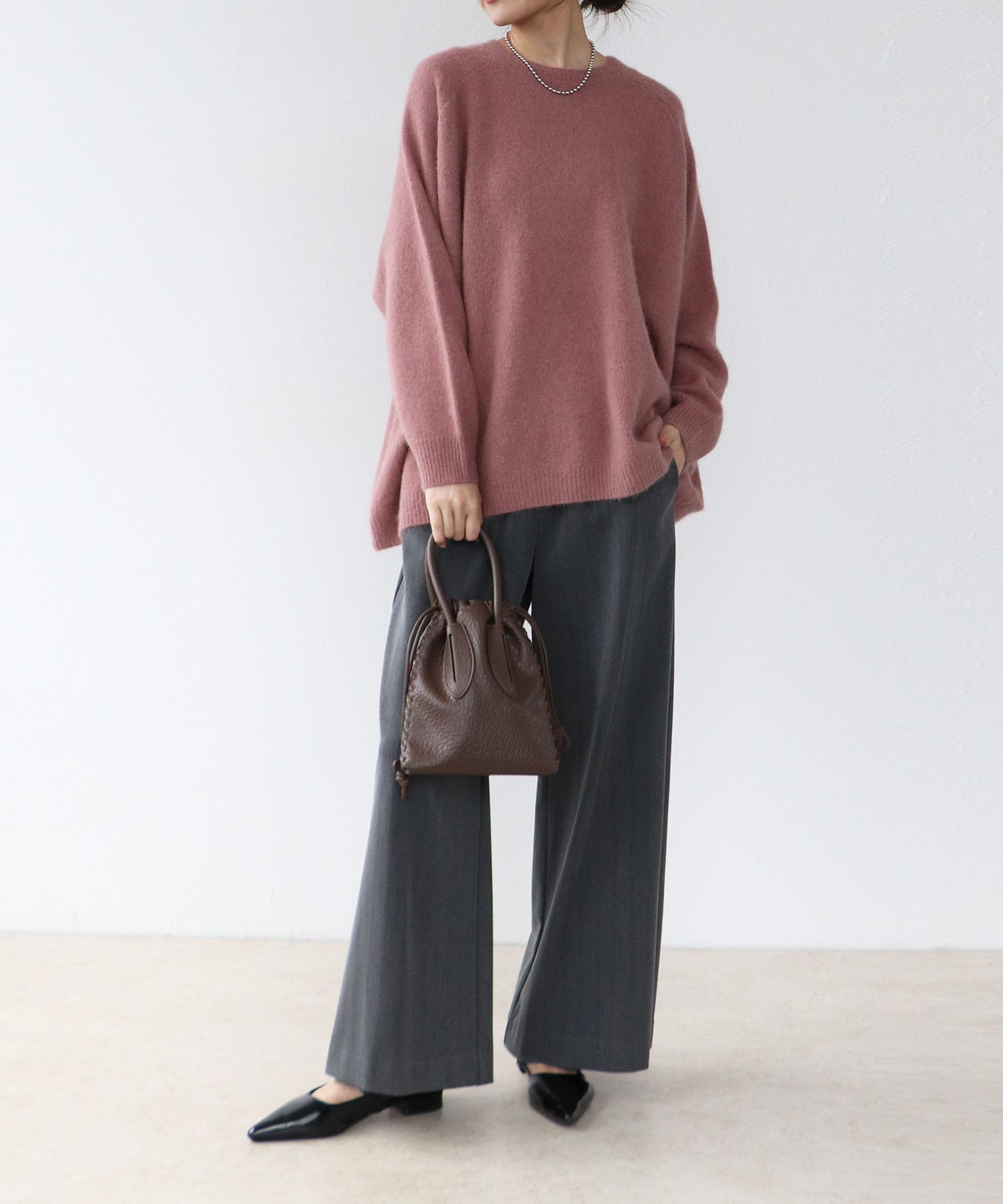 SHENERY（シーナリー）の「【WEB限定カラー：ピンク】アンゴラ混スリットネックニット（ニット/セーター）」 - WEAR
