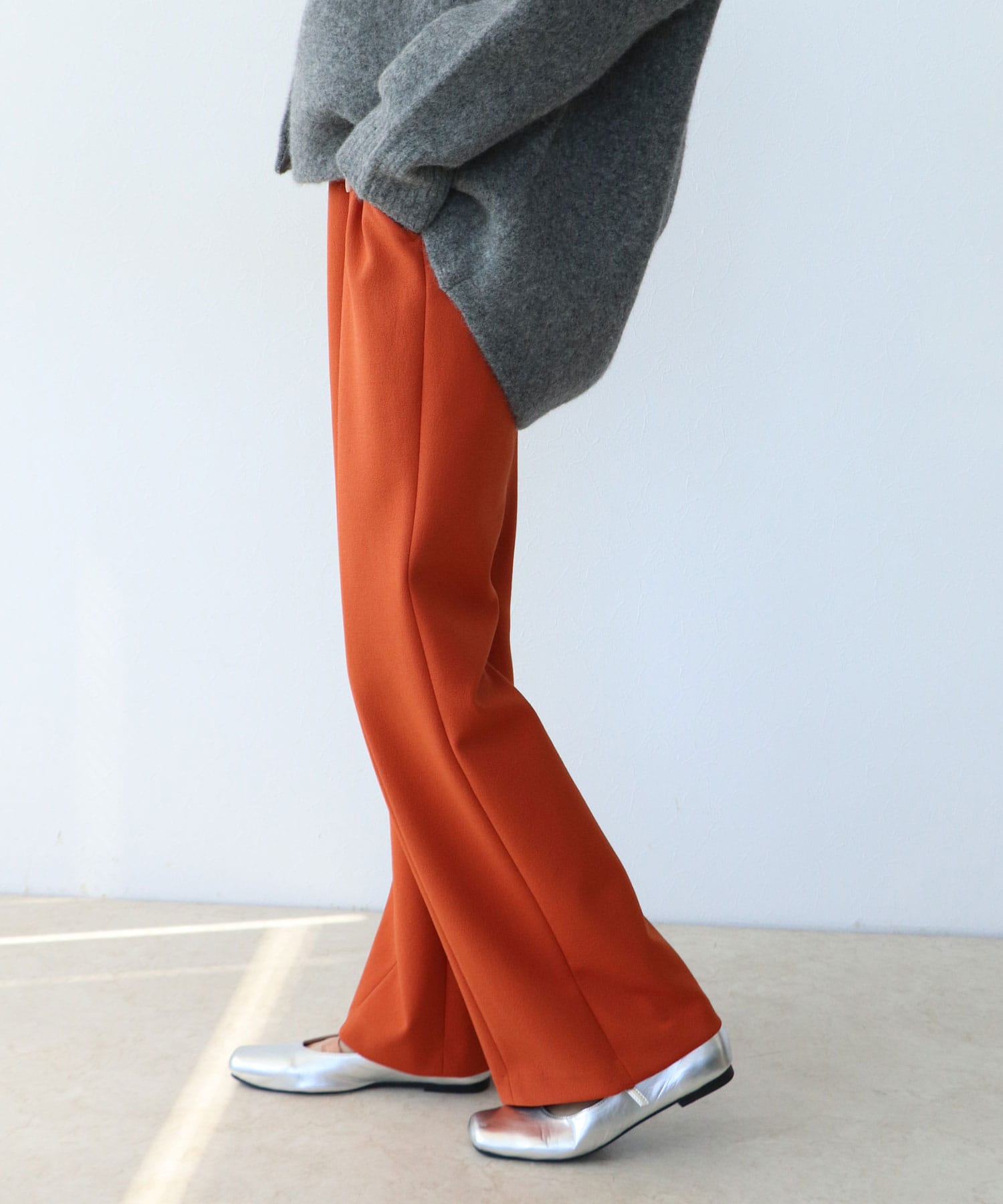 アムンゼンセンターシームフレアパンツ