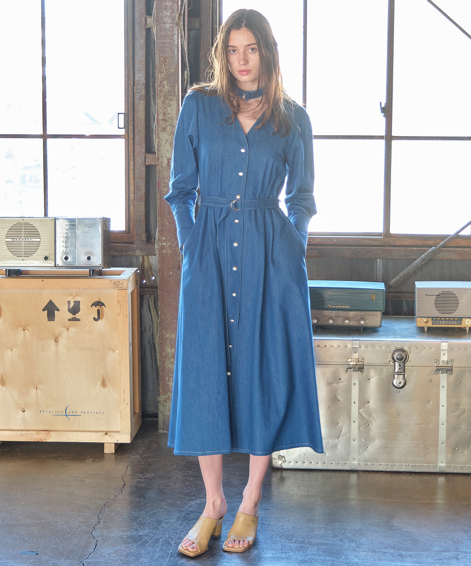 べーセッツ チョーカー付き前ボタンデニムワンピース On Jione Store アンドオン ジオン商事公式オンラインストア べーセッツ チョーカー付き前ボタンデニムワンピース On Jione Store アンドオン ジオン商事公式オンラインストア