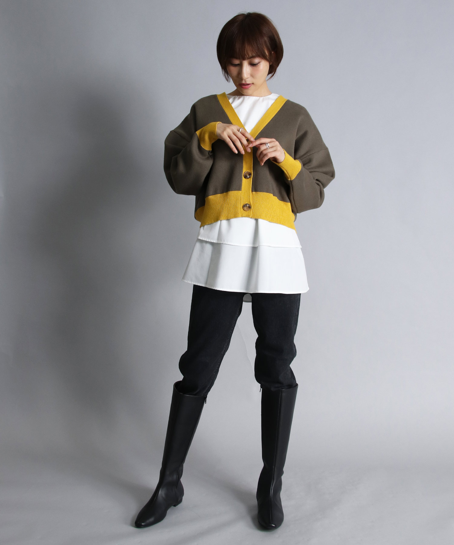 バイカラーニットカーディガン | AND ON JIONE STORE(アンドオン