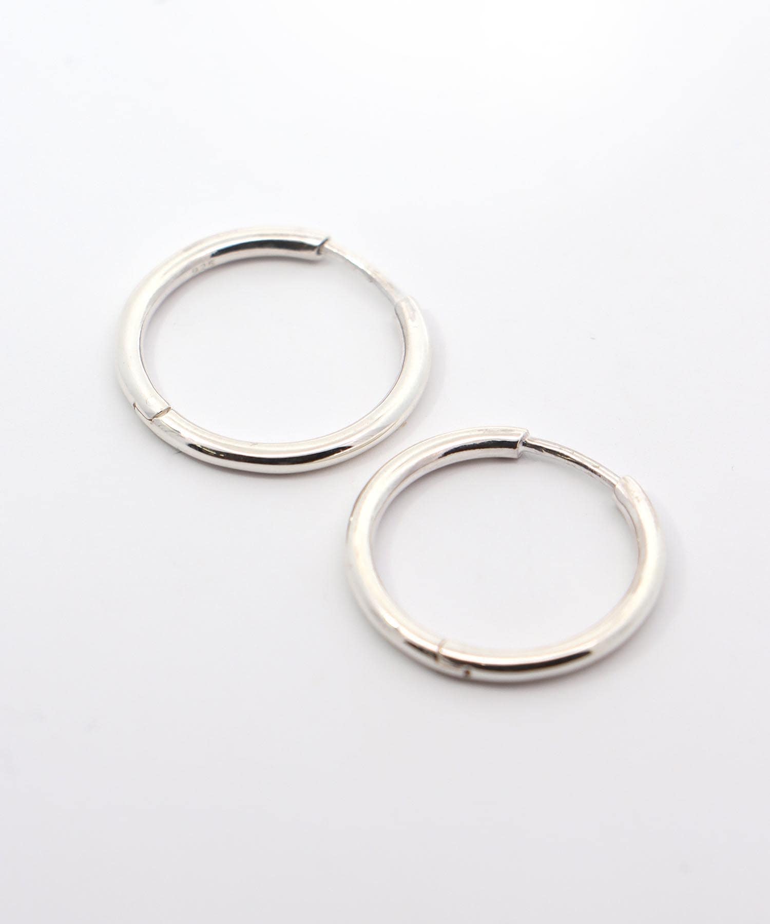【Az/アズ】シルバーフープピアス