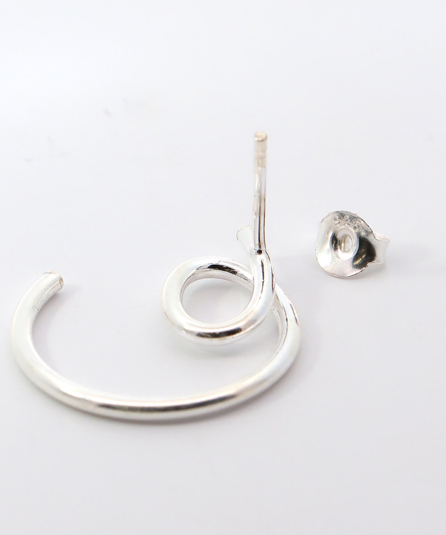 【Az/アズ】アシンメトリーピアス