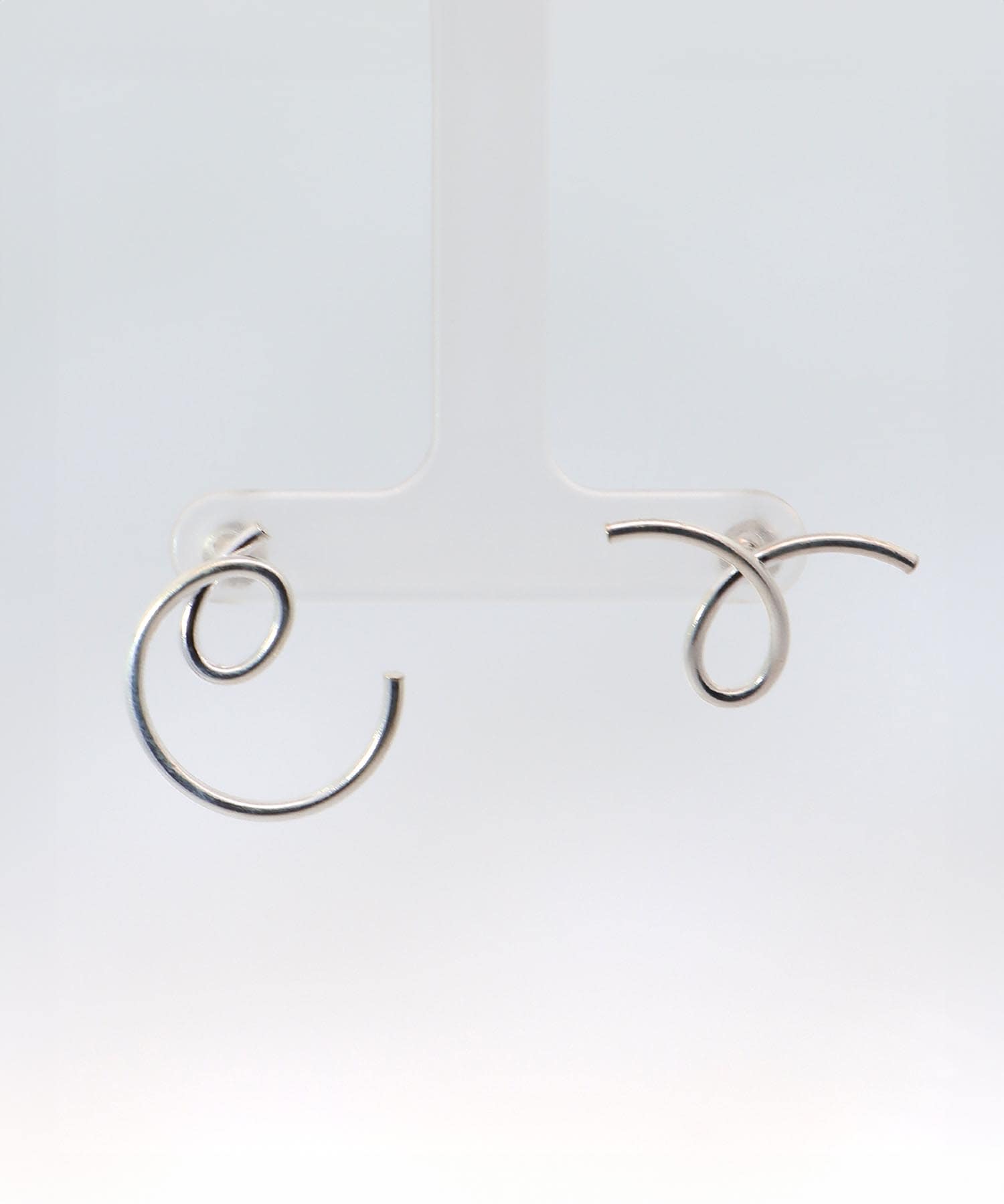 【Az/アズ】アシンメトリーピアス